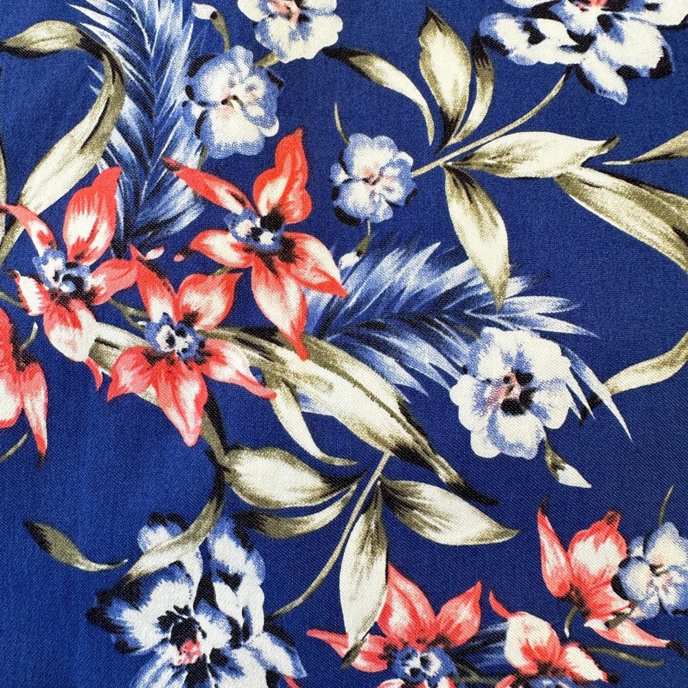 Mario Serrani Skort Blue Floral Comfort Stretch Tummy Control Medium NWT - Picture 4 of 10
